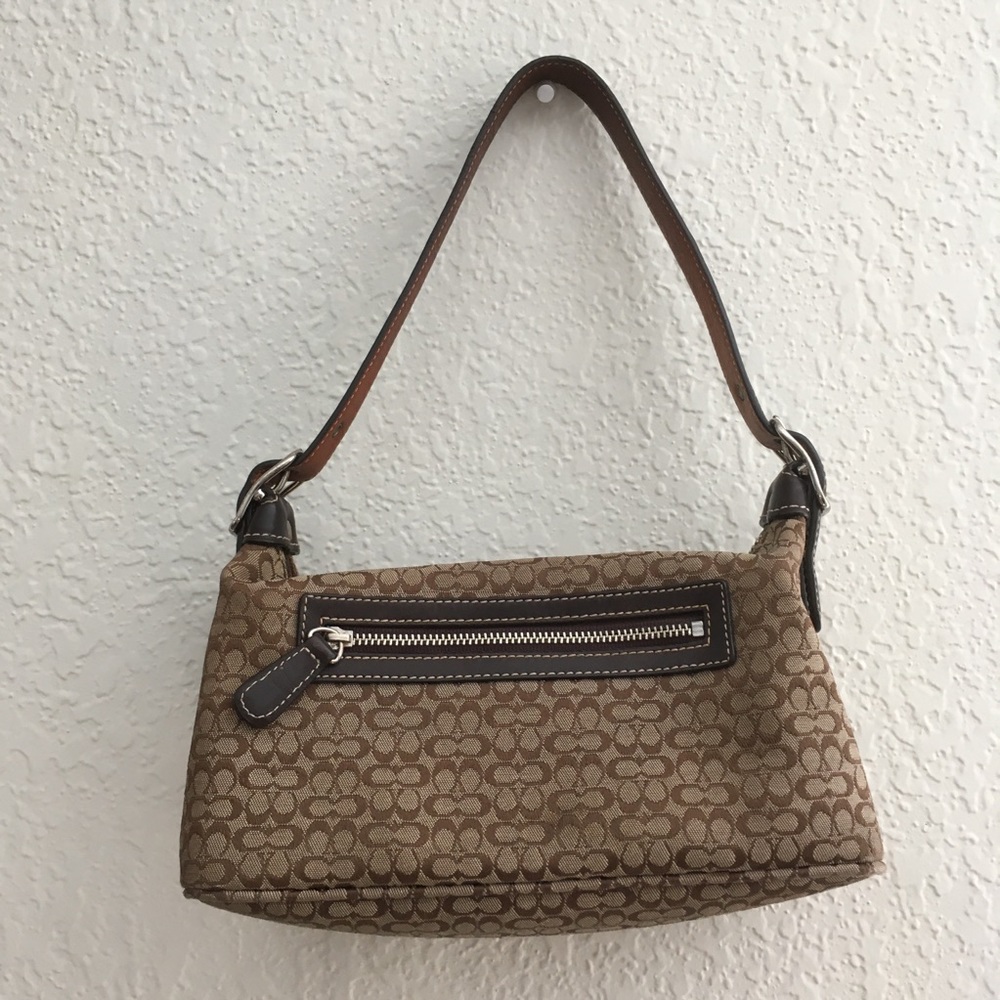 Couch shoulder purse